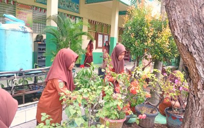 Goro Massal SMP Babussalam, Wujudkan Lingkungan Belajar Bersih dan Nyaman